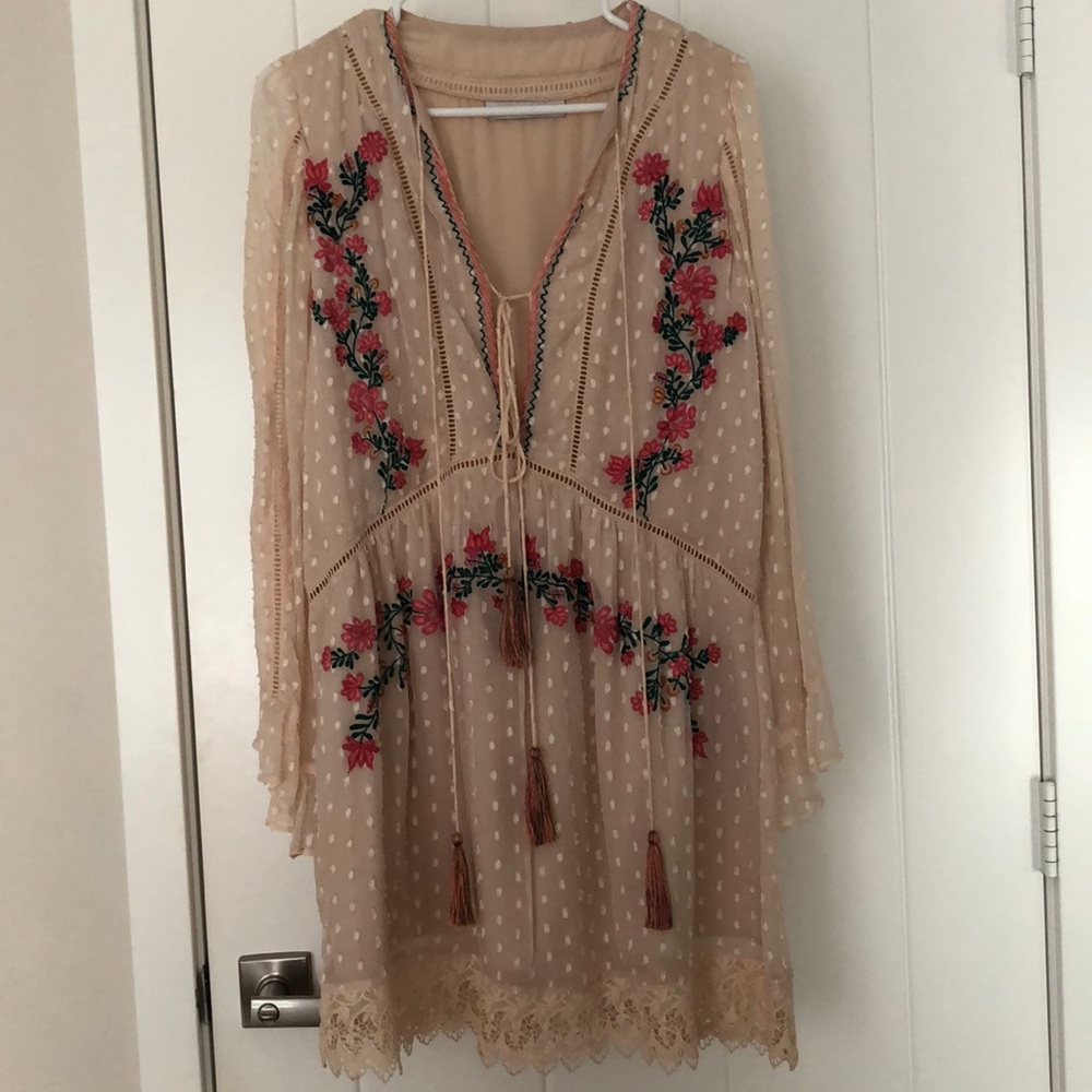 Like NEW Embroidered Boho Dress SZ S